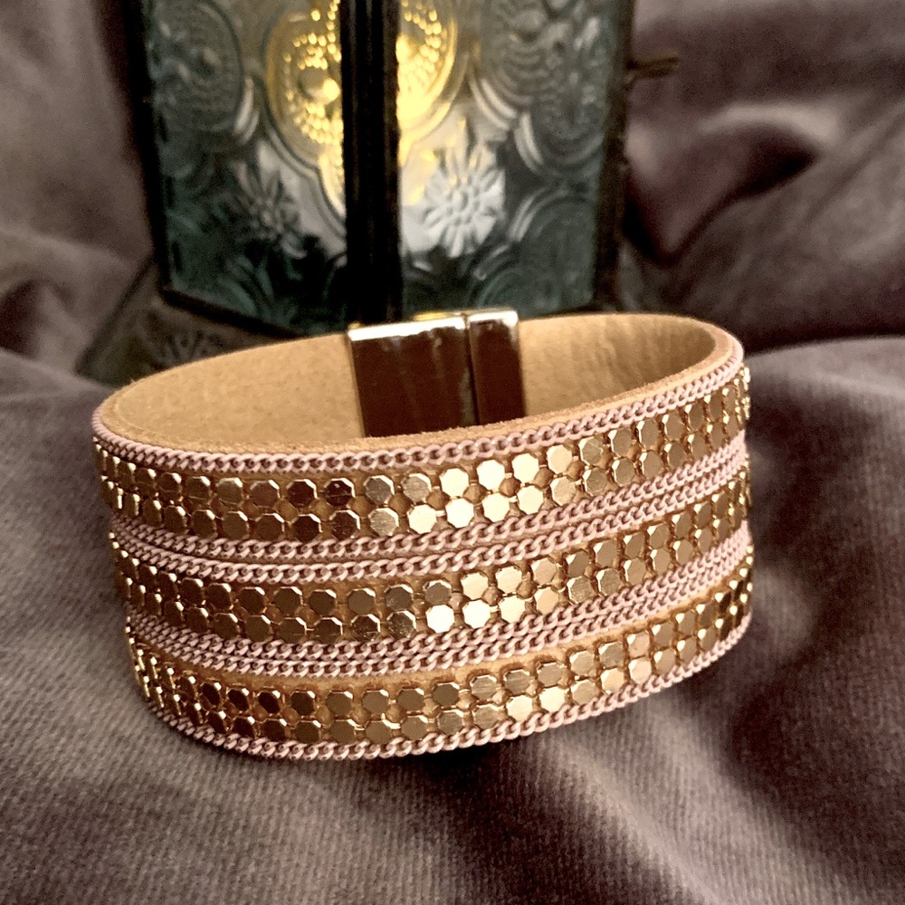 Magnetic bracelet gold and tan